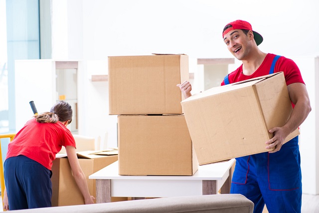 Почему лучше доверить компании по переезду мебели